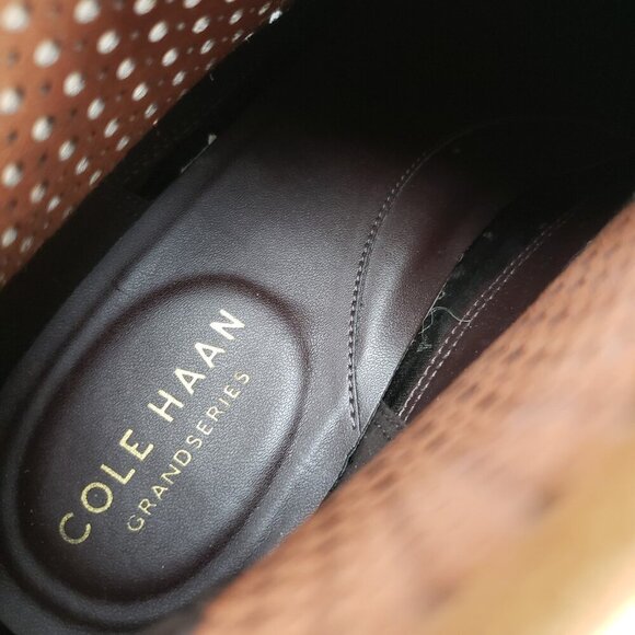 Cole Haan Val Ankle Boot Womens 8 Brown Suede Perforated Back Zip Grand Bootie - Picture 12 of 12